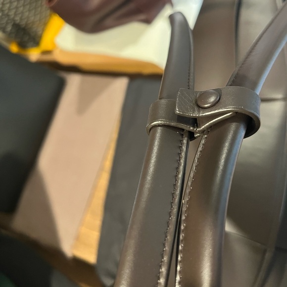 Bottega Veneta Duffle - Picture 3 of 15